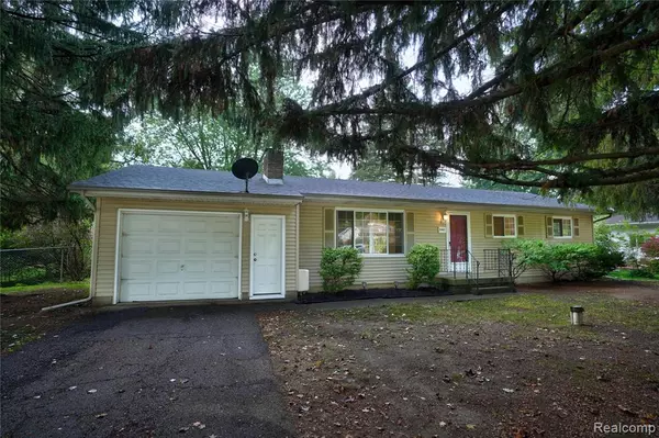 Clio, MI 48420 1988,2461 Meadowbrook Lane