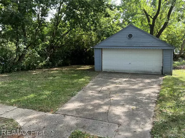 Pontiac, MI 48340 2748,70 E Rutgers Avenue