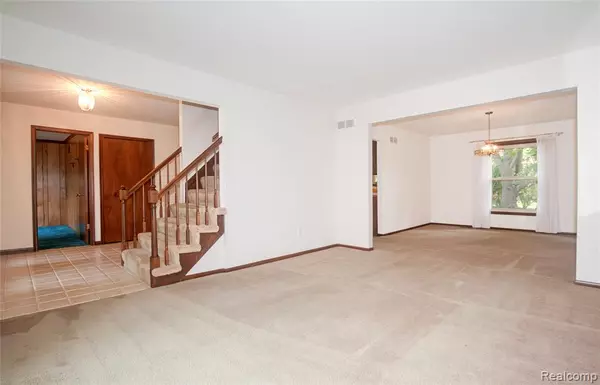 Troy, MI 48084 1405,3874 Burkoff Drive