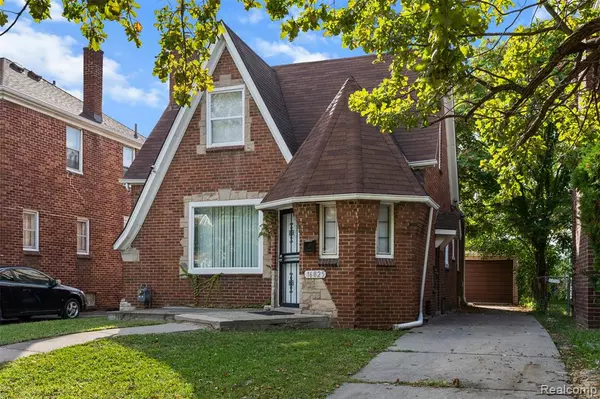 Detroit, MI 48221 2827,16825 Manor Street