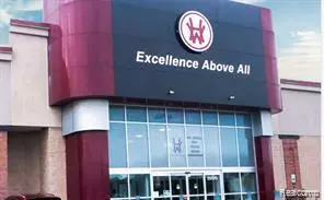 20570 Kelly Road, Harper Woods, MI 48225 1208