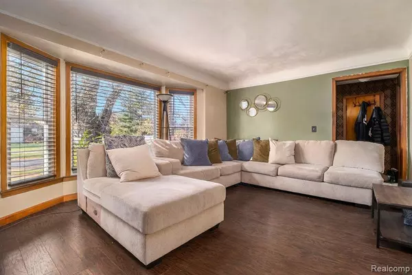 Detroit, MI 48204 3191,8360 FREDA Street