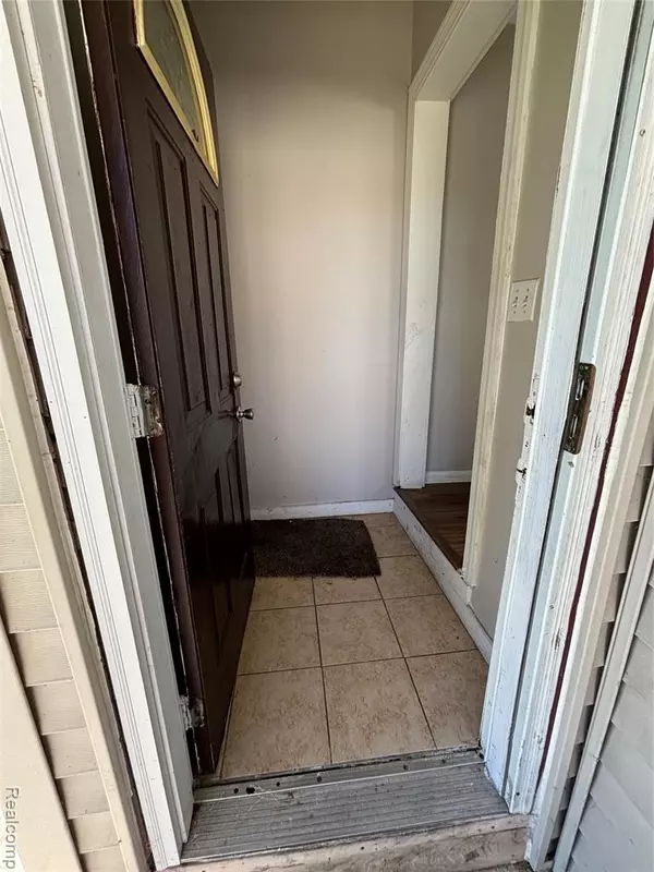 Flint, MI 48503 3341,1126 Clancy Avenue