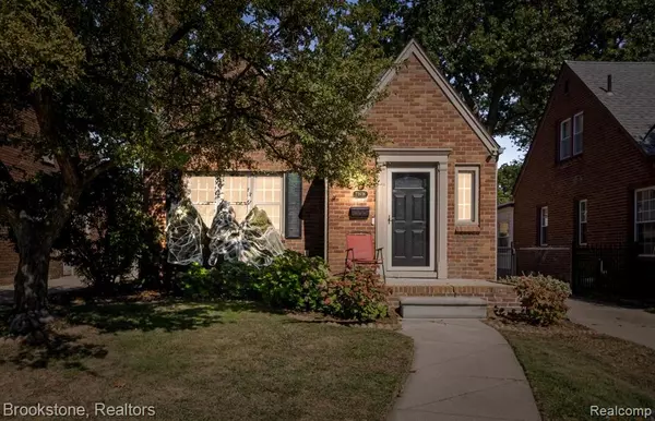 23636 Buckingham Street, Dearborn, MI 48128 1715