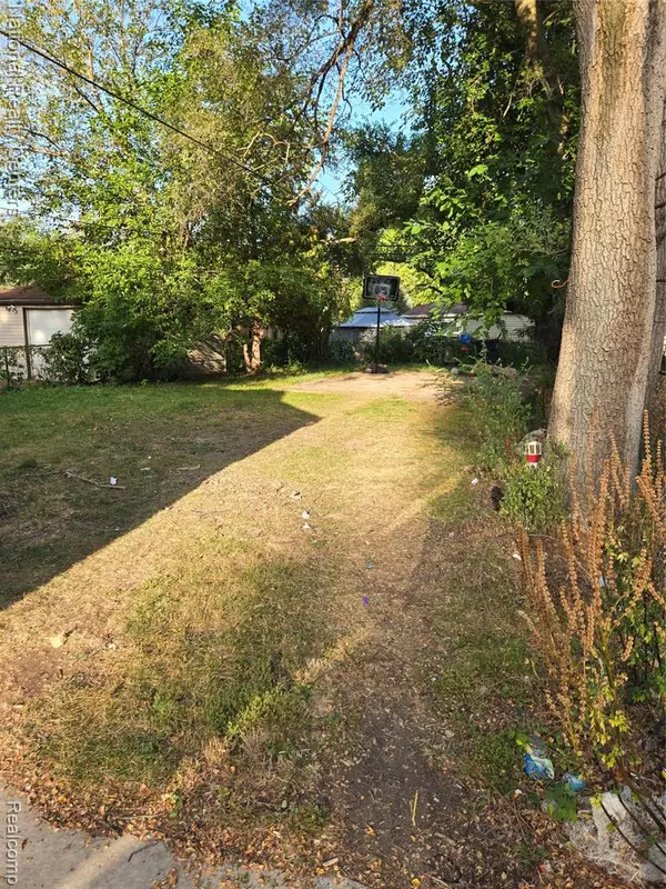 Taylor, MI 48180,6137 McGuire Avenue