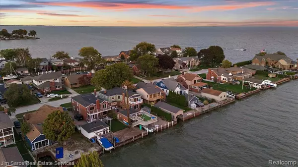 22676 Bayview Drive, Saint Clair Shores, MI 48081 2447