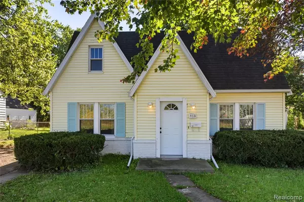 910 Miller Road, Kalamazoo, MI 49001 4378