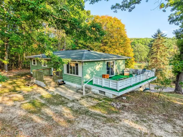 Howell, MI 48843 8971,3690 W Coon Lake Road