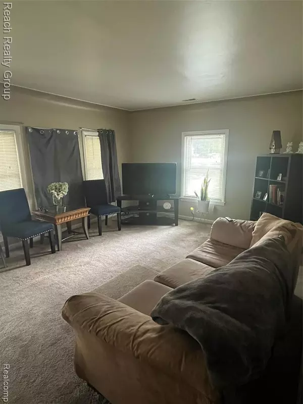 Redford, MI 48239 2610,13563 Lenore