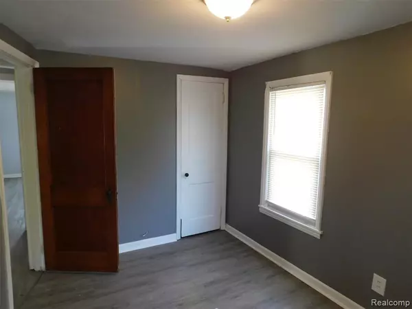 Warren, MI 48089 5203,8515 TIMKEN Avenue