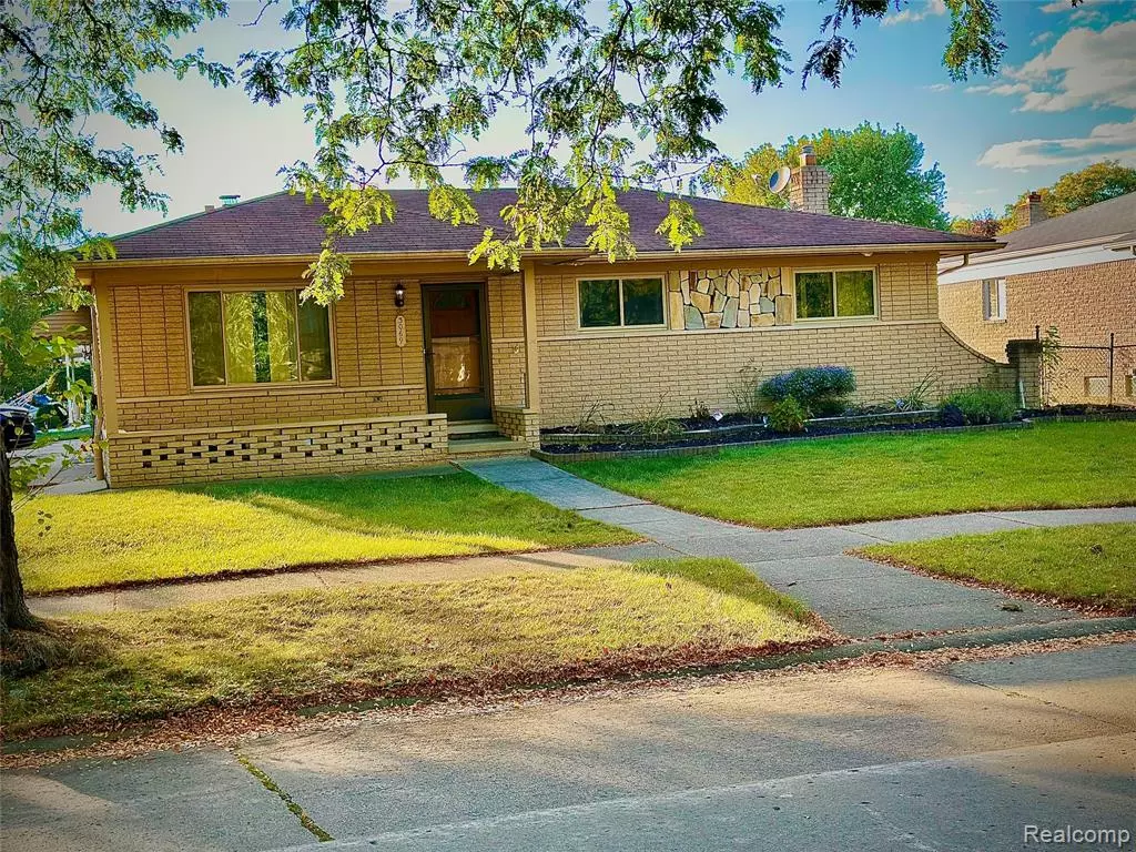 Troy, MI 48083 5742,3069 Wolverine Drive