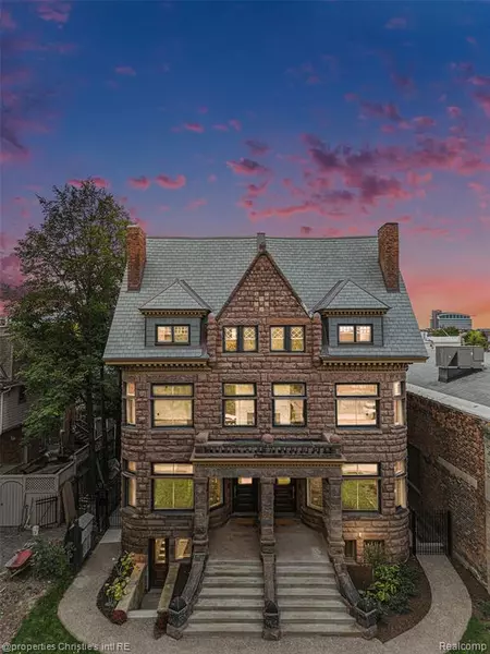 701 W Canfield Street, Detroit, MI 48201 1140