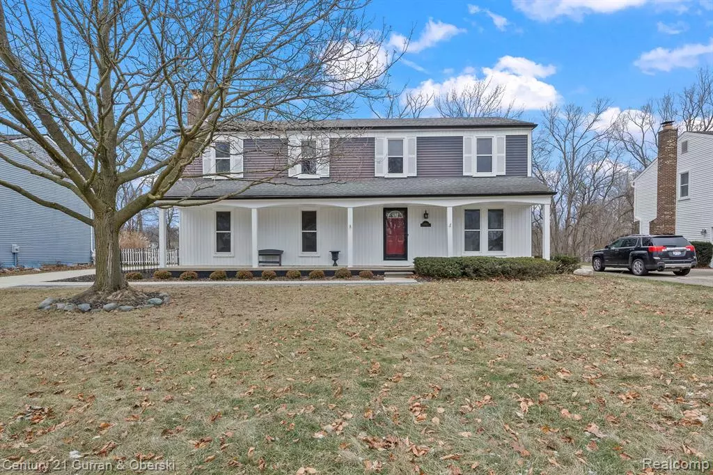 Northville, MI 48167 1918,19760 SCENIC HARBOUR Drive