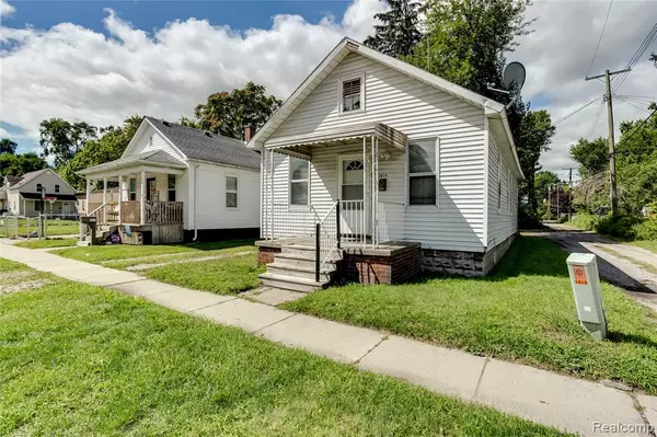 1815 8th Street, Port Huron, MI 48060 6323