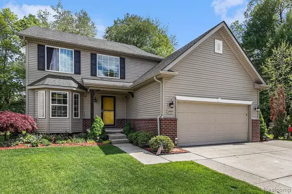 37459 N S Dianne Lane, New Boston, MI 48164 8004