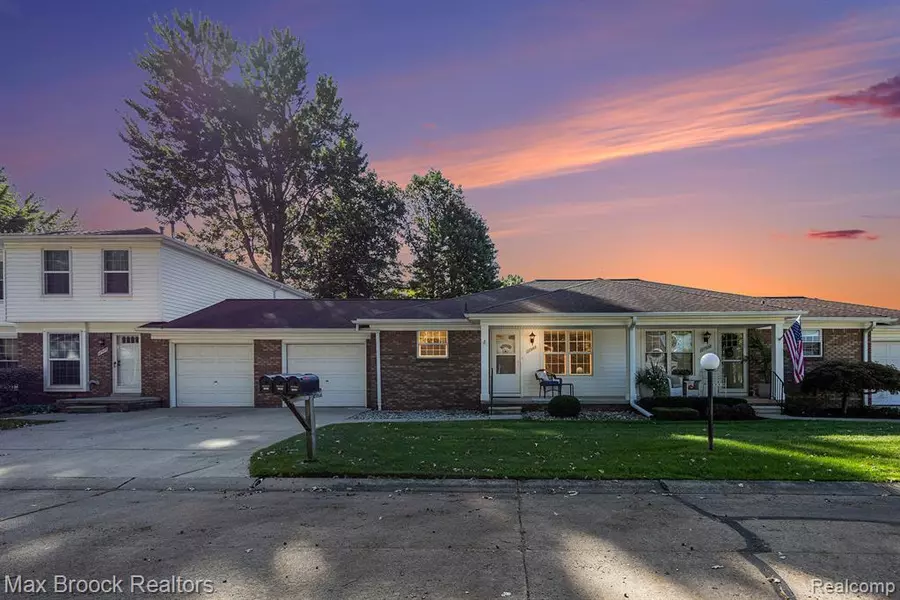 27968 Red Cedar Lane, Harrison Twp, MI 48045 2221