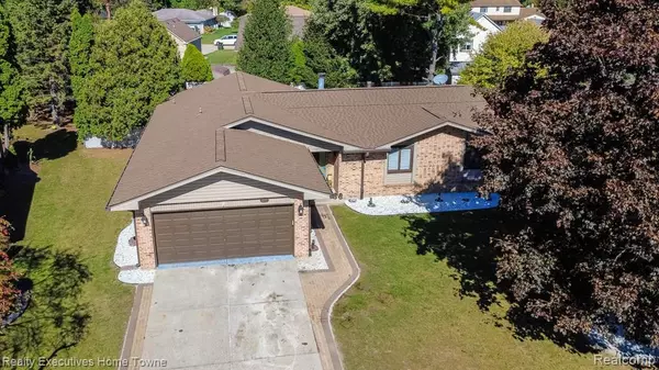 Sterling Heights, MI 48310 6908,3777 Hamlet Drive