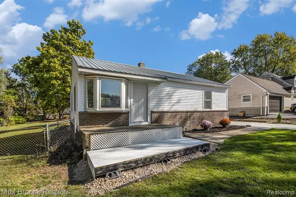 Lake Orion, MI 48362 3417,769 Markdale Street