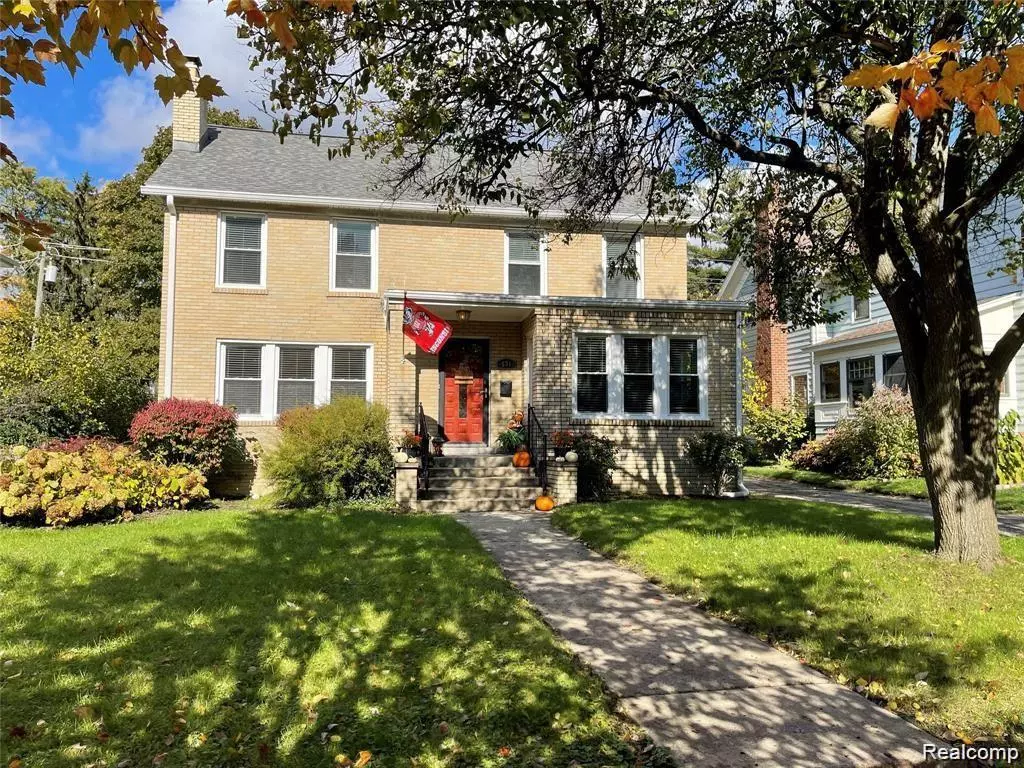 Birmingham, MI 48009 5752,531 Oakland Avenue