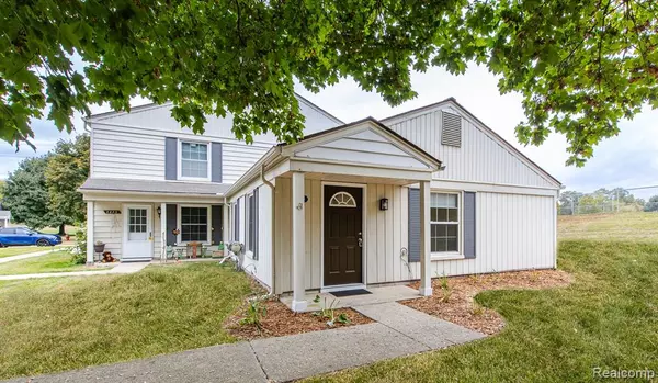 2621 Thornbrier Court, Lake Orion, MI 48360 1744