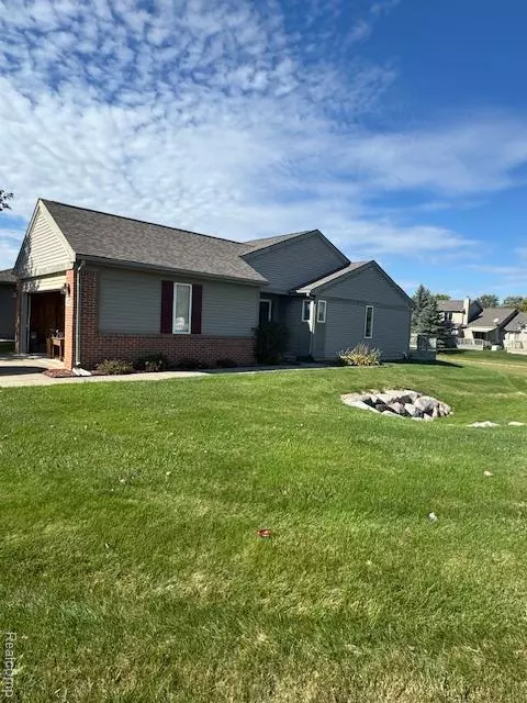 Burton, MI 48519 1490,4313 Eagle Lane