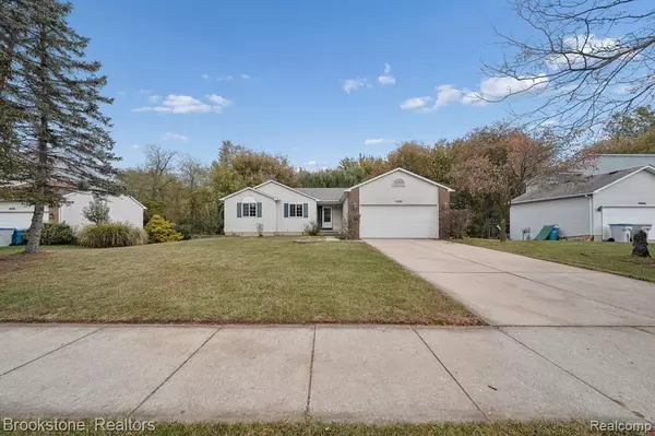 Whitmore Lake, MI 48189 9466,9088 Posey Drive