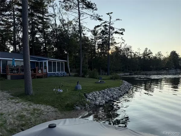 Lewiston, MI 49756 7912,4018 Tee Lake Woods Road