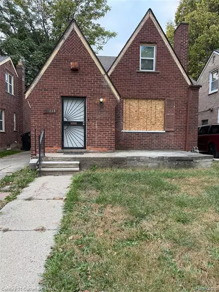 17225 Shaftsbury Avenue, Detroit, MI 48219 3592