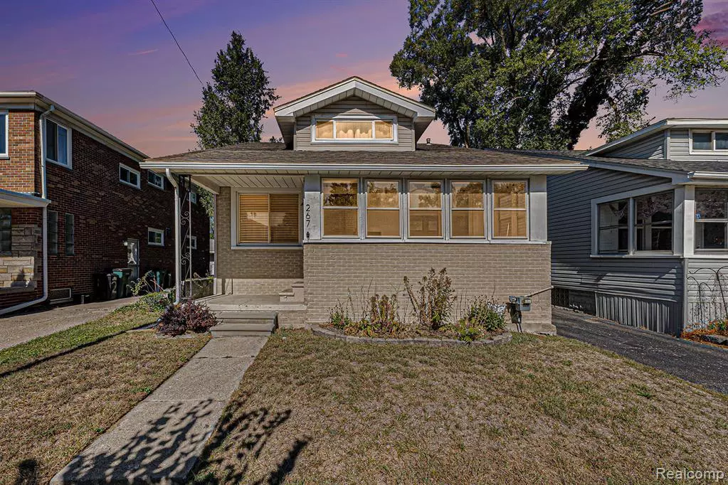 Ferndale, MI 48220 3319,267 Ardmore Drive