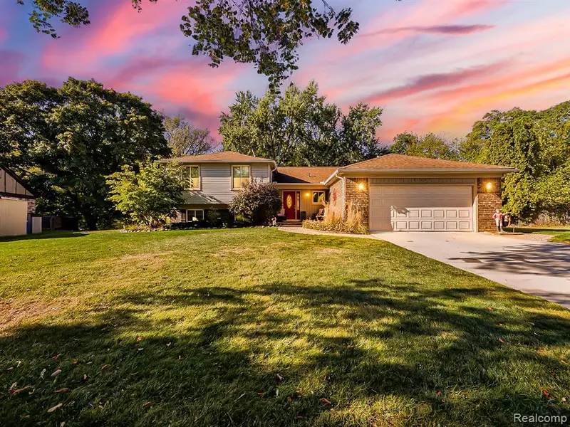 31257 Hillbrook Street, Livonia, MI 48152 3335