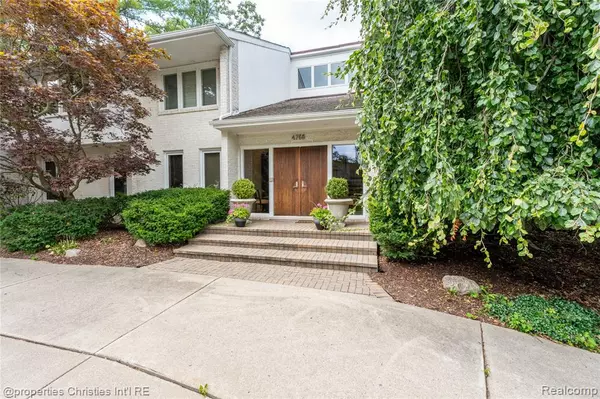 4768 Wendrick Drive, West Bloomfield, MI 48323 3651