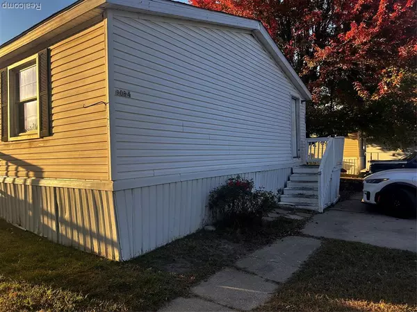 Romulus, MI 48174,7084 Ranger Drive