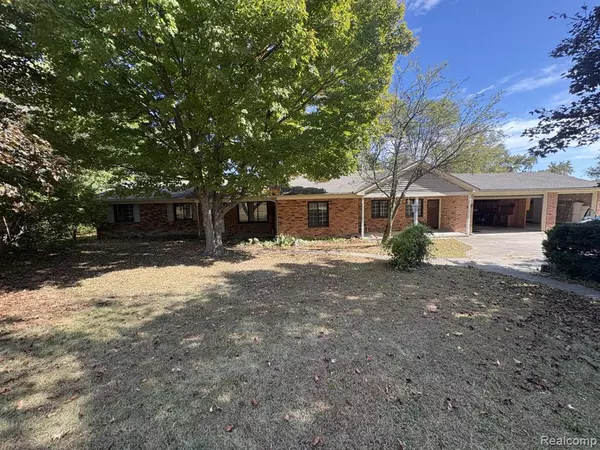 Rochester Hills, MI 48309 3640,2871 Harvey Street