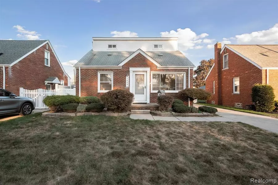 1459 22nd Street, Wyandotte, MI 48192 3025