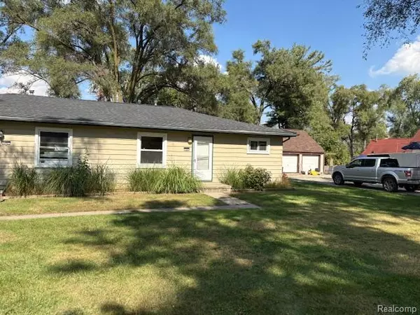 1297 Davis Street, Ypsilanti, MI 48198 5907