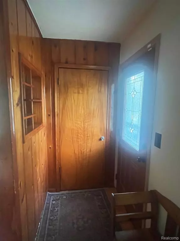 Orion Twp, MI 48362 2651,853 Merritt Avenue