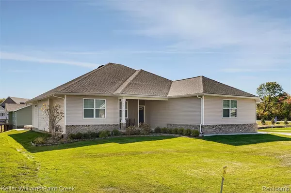 Waterford, MI 48327 3947,7955 Jordan Drive