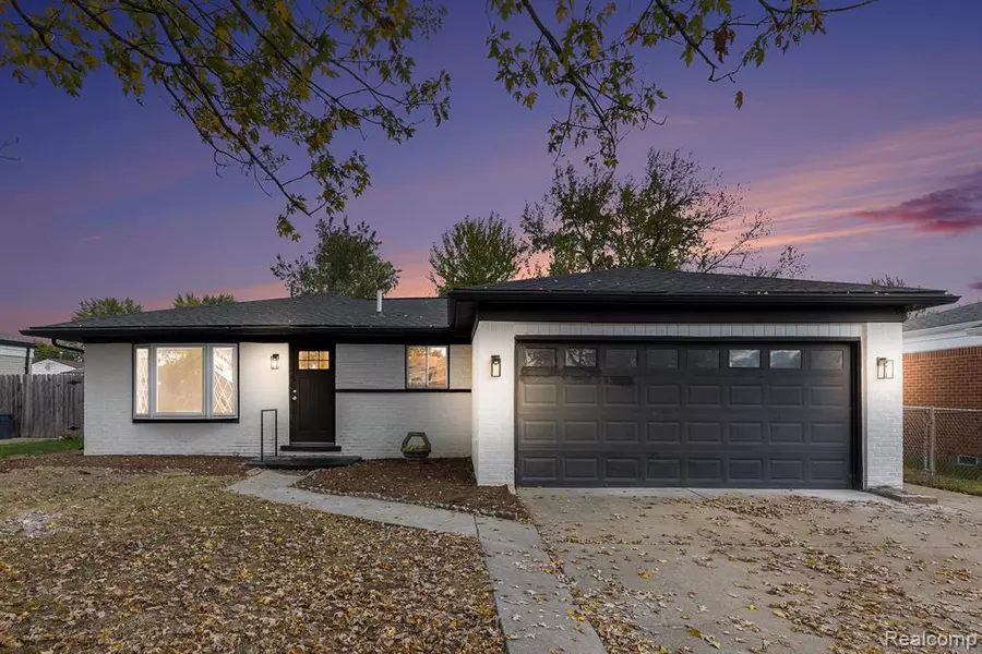 35304 Simco Drive, Clinton Township, MI 48035 2494