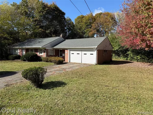 Plymouth, MI 48170 2551,42550 Clemons Drive