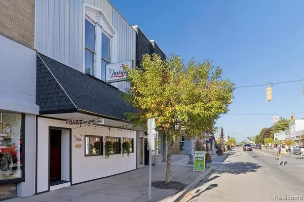 Caro, MI 48723 1560,261 N State Street