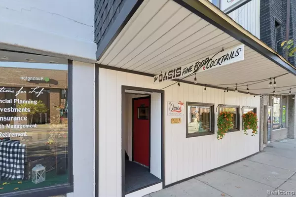 Caro, MI 48723 1560,261 N State Street