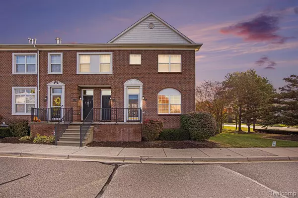 43014 Strand Drive, Sterling Heights, MI 48313 2752