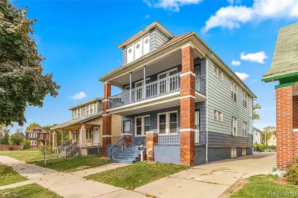 Detroit, MI 48210 1175,6732 Clifton Street