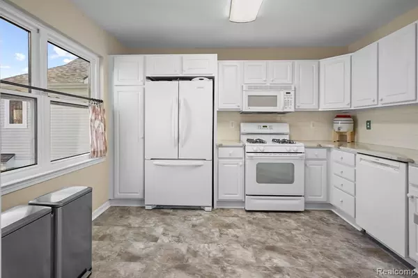 Chelsea, MI 48118 1470,632 Riverstone Lane