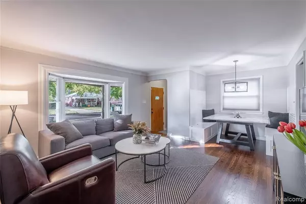 Royal Oak, MI 48073 5125,320 W Sunnybrook Drive