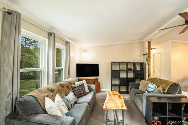 Brighton, MI 48114 8921,1756 Skyview Drive