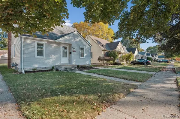 Dearborn, MI 48124 4474,24412 Chicago Street