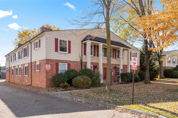 705 W Maple Road, Clawson, MI 48017 1184