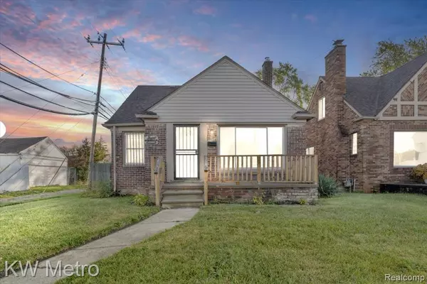 19360 Strathmoor Street, Detroit, MI 48235 1917
