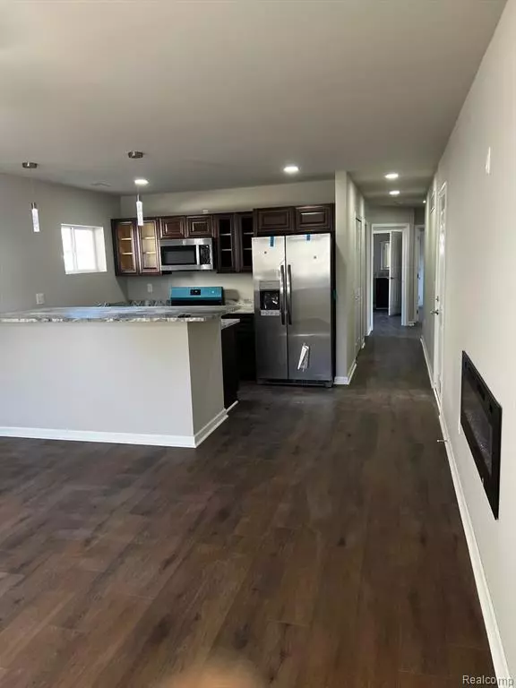 Eastpointe, MI 48021 1045,24593 Laetham Avenue